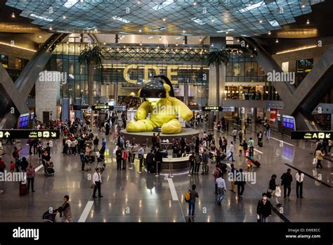 doha hamad airport terminal.